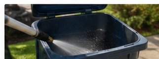 Trash can cleaning service